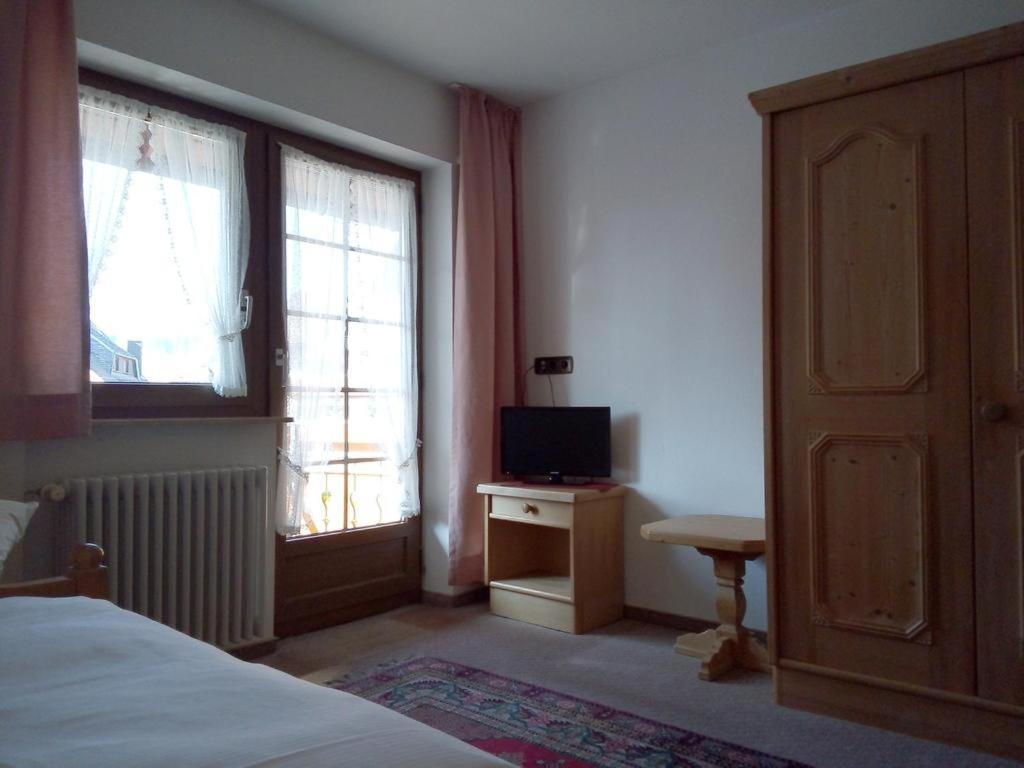 Gaestehaus Roessle Rötenbach 외부 사진
