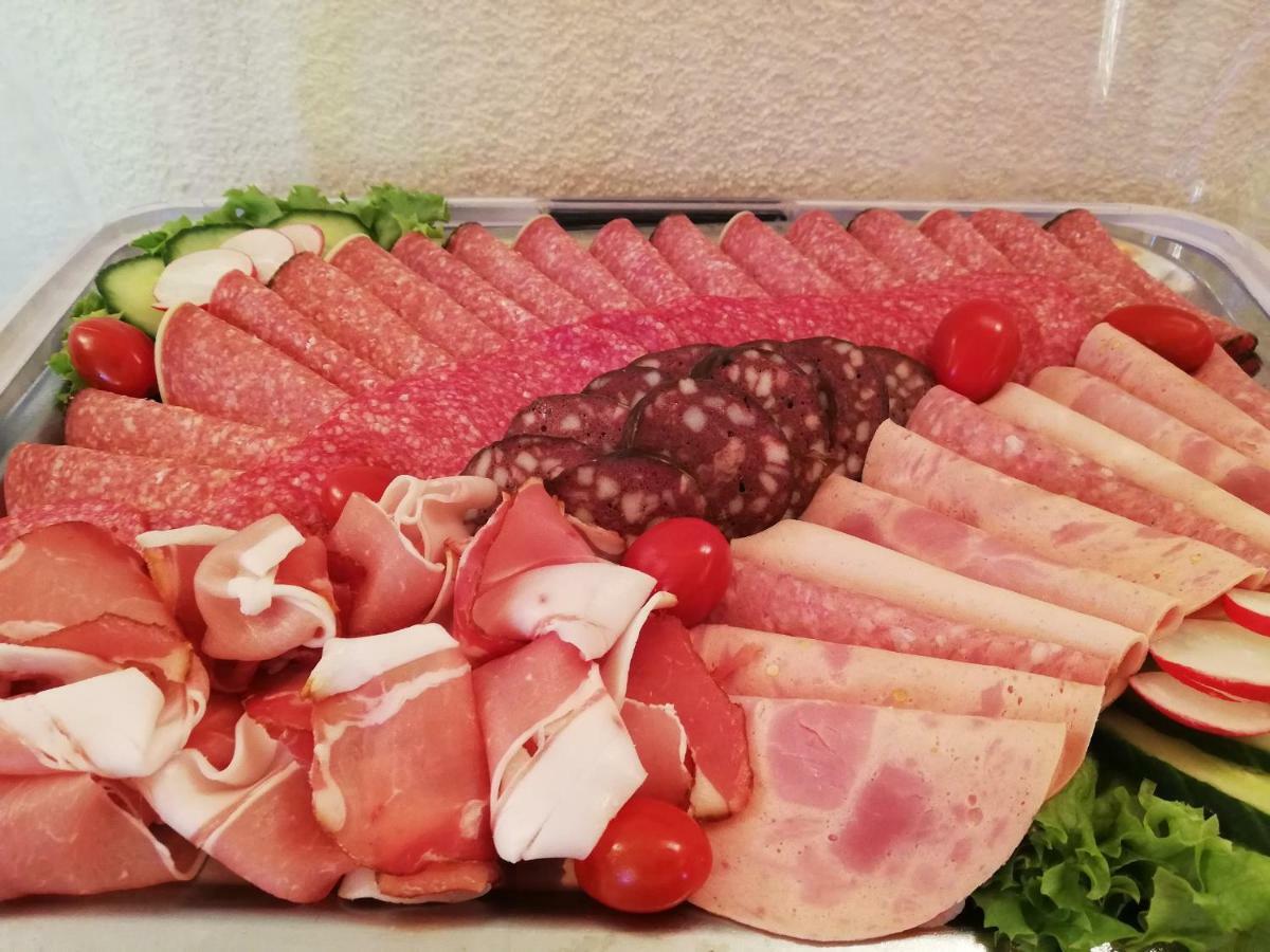 Gaestehaus Roessle Rötenbach 외부 사진